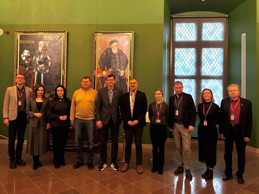 Ukrainos delegacija Valdovų rūmuose domėjosi bendra Lietuvos ir Ukrainos istorija bei kultūros paveldo apsauga